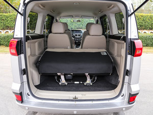 2016款1.6L 手动豪华型 7座 空间座椅