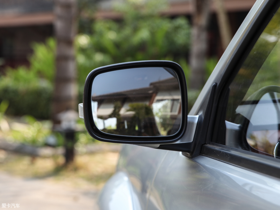 2018���J�U 2.5T ���������A�� �L؛��