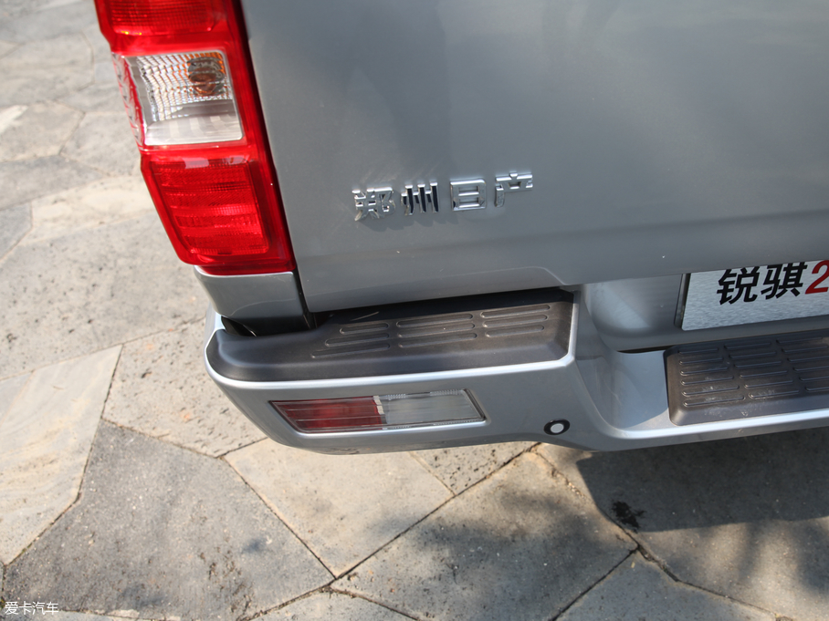 2018���J�U 2.5T ���������A�� �L؛��