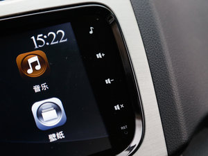 2016款1.5L 手动e动版 中控区