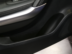 2019SCe200 ԄӃ VI g