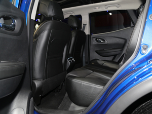 2019SCe200 ԄӃ VI g