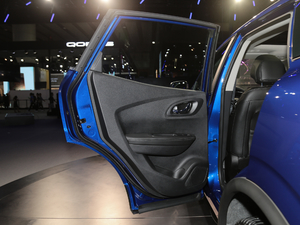 2019SCe200 ԄӃ VI g