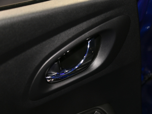 2019SCe200 ԄӃ VI g