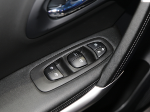 2019SCe200 ԄӃ VI п؅^