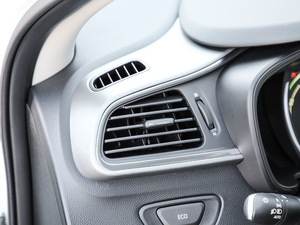 2019SCe200 ԄӃ V п؅^