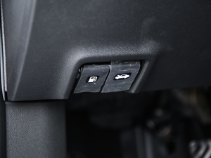 2019SCe200 ԄӃ V п؅^