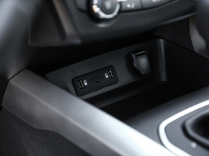 2019SCe200 ԄӃ V п؅^