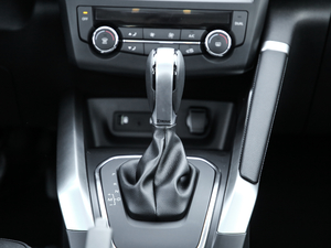 2019SCe200 ԄӃ V п؅^