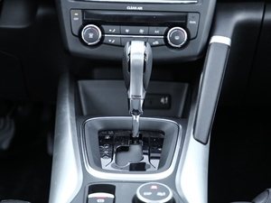 2019SCe200 ԄӃǐ V п؅^