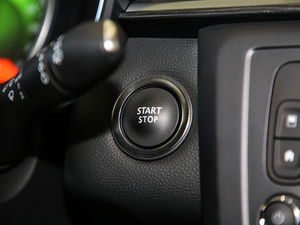 2019SCe200 ԄӃ V п؅^