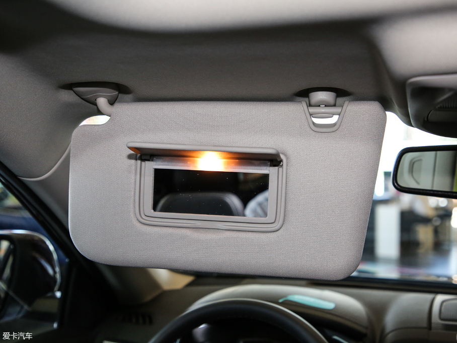 2019װ SCe230 ̽Ş V