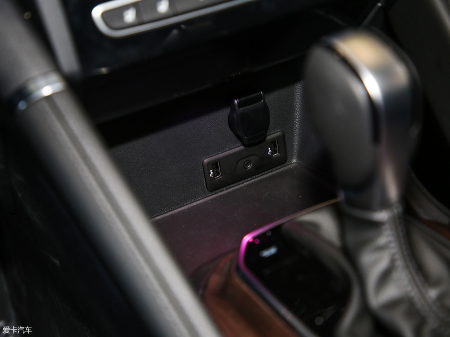 2019װ SCe230 ̽Ş V