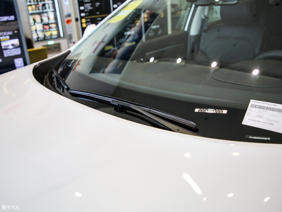 2019װ SCe200 ̽а V