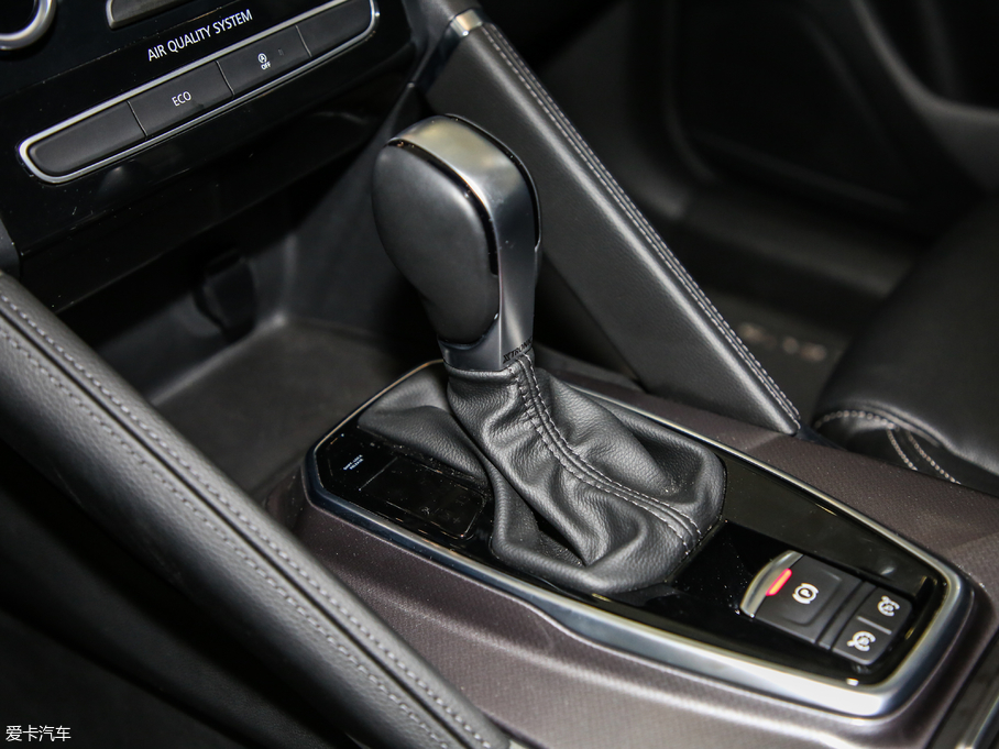 2019װ SCe200 ̽а V