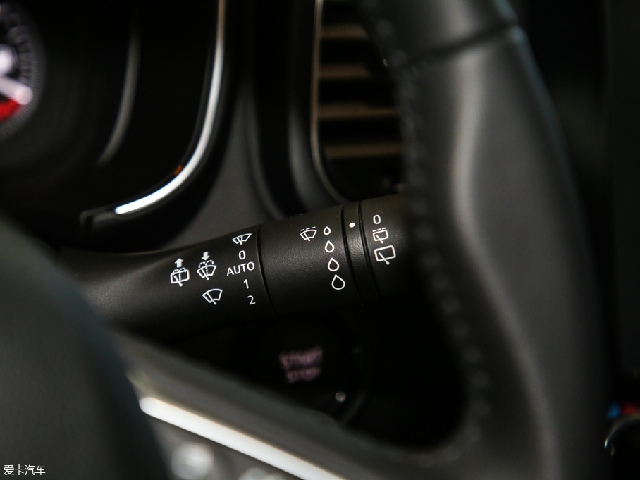 2019װ SCe200 ̽а V