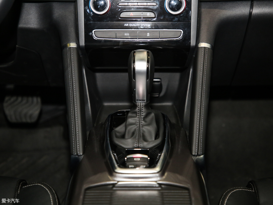 2019װ SCe200 ̽а V