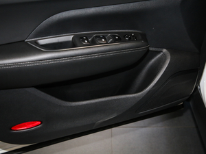 2019SCe200 ̽а V ǰTg