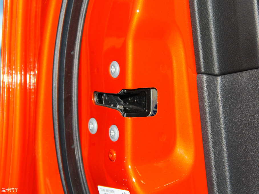 2016����׼� 2.0L ���(q��)�����