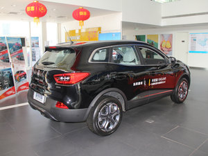2016款2.0L 两驱尊贵版 整体外观