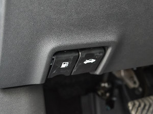 2016款2.0L 两驱豪华版 空间座椅