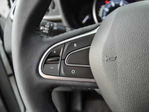 2016款2.0L 两驱豪华版 中控区