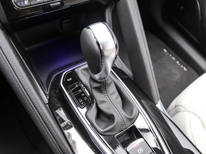 2017款2.5L 四驱旗舰版 换挡杆