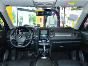 2017款2.0L 两驱豪华版 内饰全景