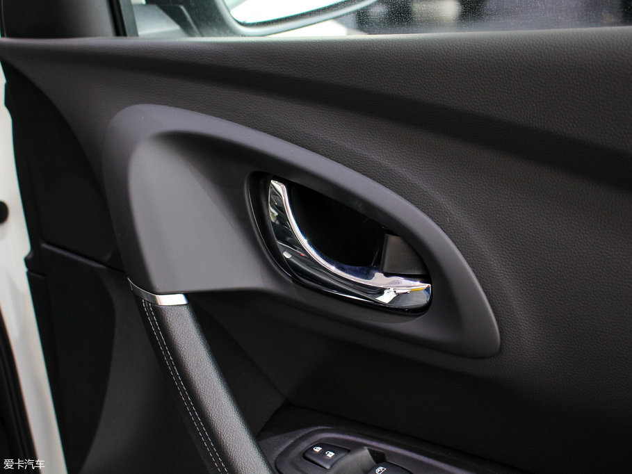 2017����׼� 2.0L ���(q��)�I�Ȱ�