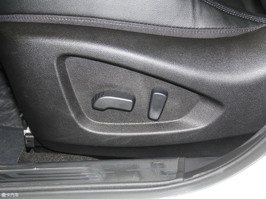 2017����׼� 2.0L ������F��