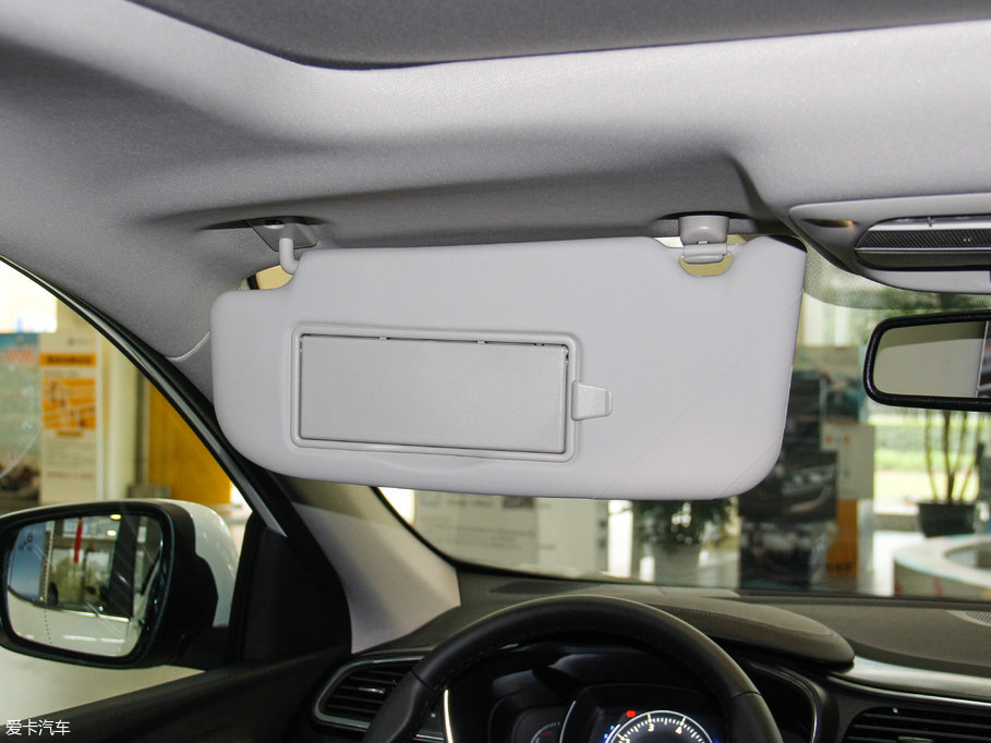 2017����׼� 2.0L ���(q��)���F��