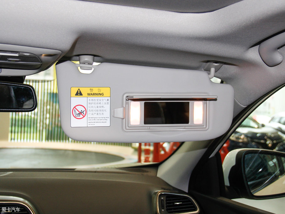 2017����׼� 2.0L ���(q��)���F��