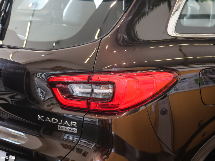 2017����׼� 2.0L �����A��