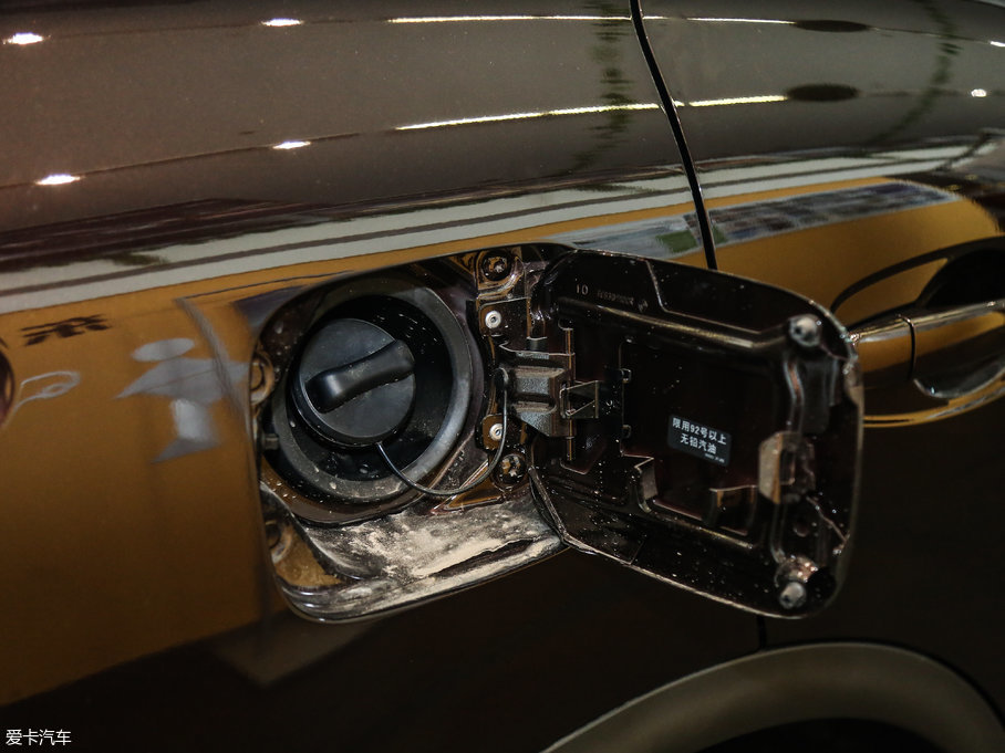 2017����׼� 2.0L �����A��