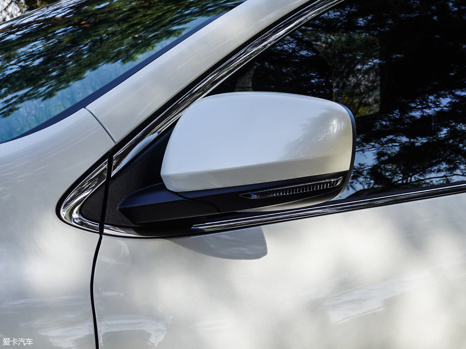 2017����׼� 2.0L �����A��