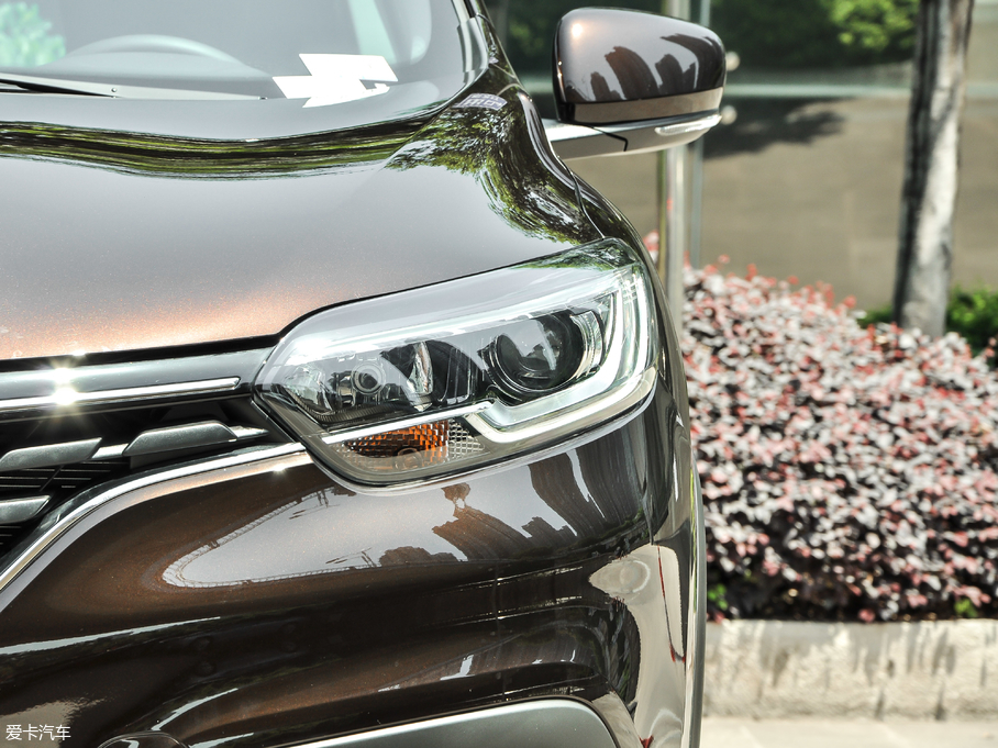 2017����׼� 2.0L ���r�а�