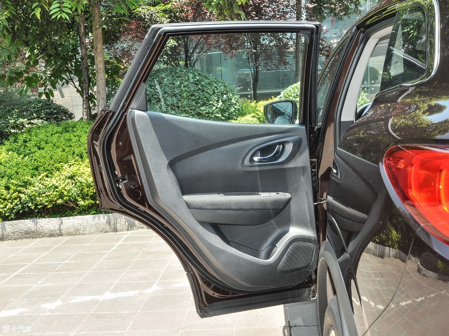 2017����׼� 2.0L ���(q��)�r�а�