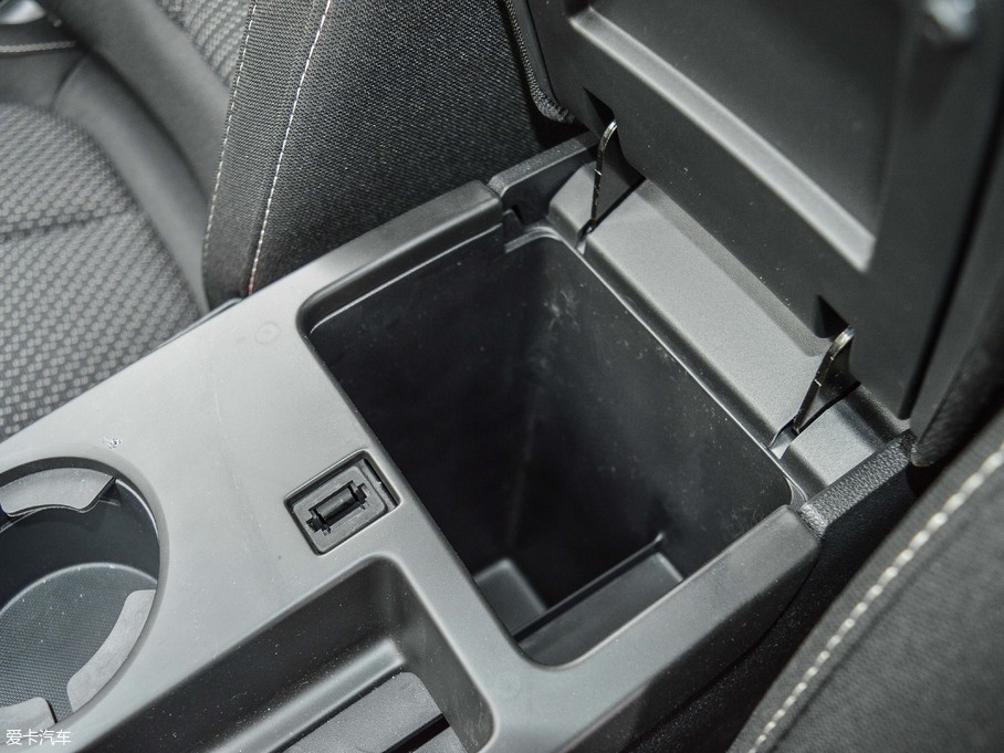 2017����׼� 2.0L ���(q��)���m��