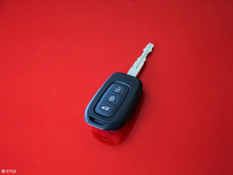 2017����׼� 2.0L ���(q��)�r�а�