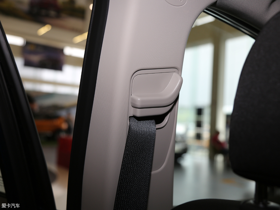 2017����׼� 2.0L ���(q��)�r(sh��)�а�