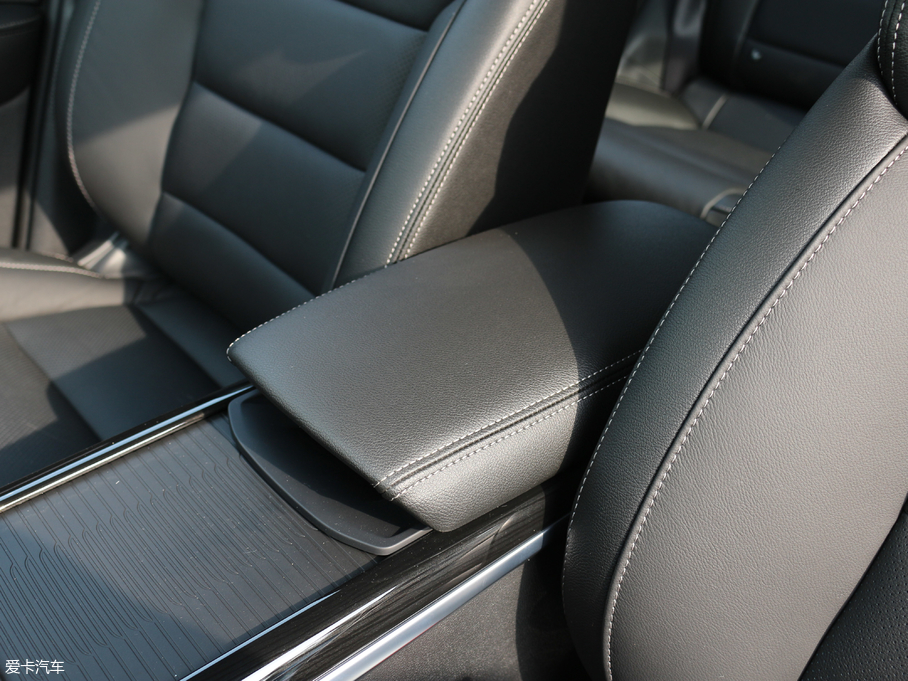 2018װ 2.5L (q)
