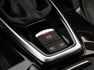 2018款2.5L 四驱旗舰版 驻车制动器