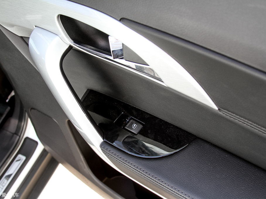 2017S70 1.5T քӕr(sh)а 5