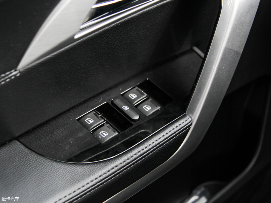 2017S70 1.5T ք(dng)I(lng) 5