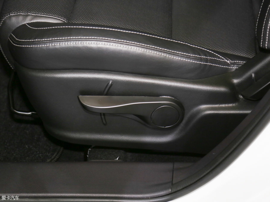 2017���S70 7�� ������