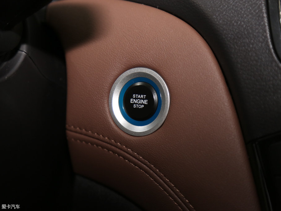 2017���S70 7�� ������