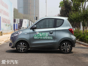 知豆電動車2017款知豆D2