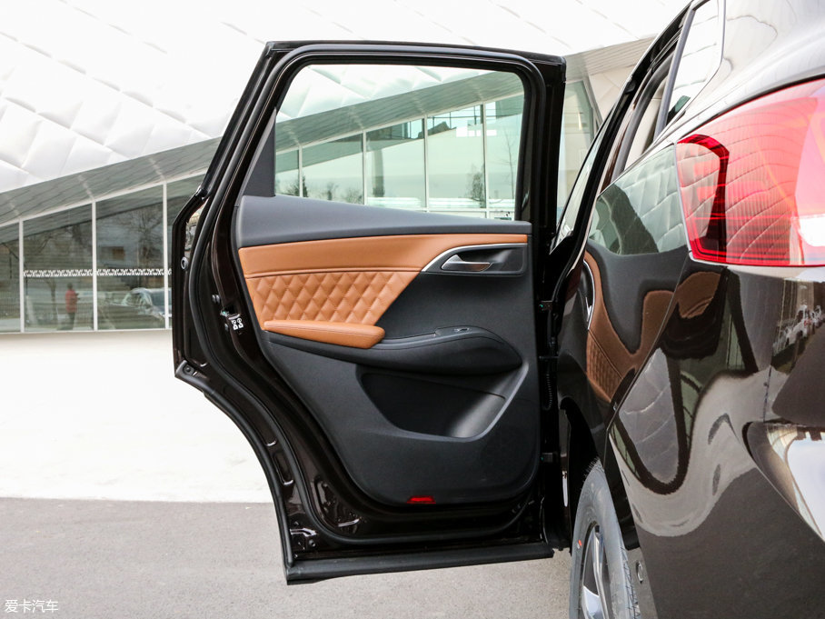 2016BX7 28TGDI (q)A 6