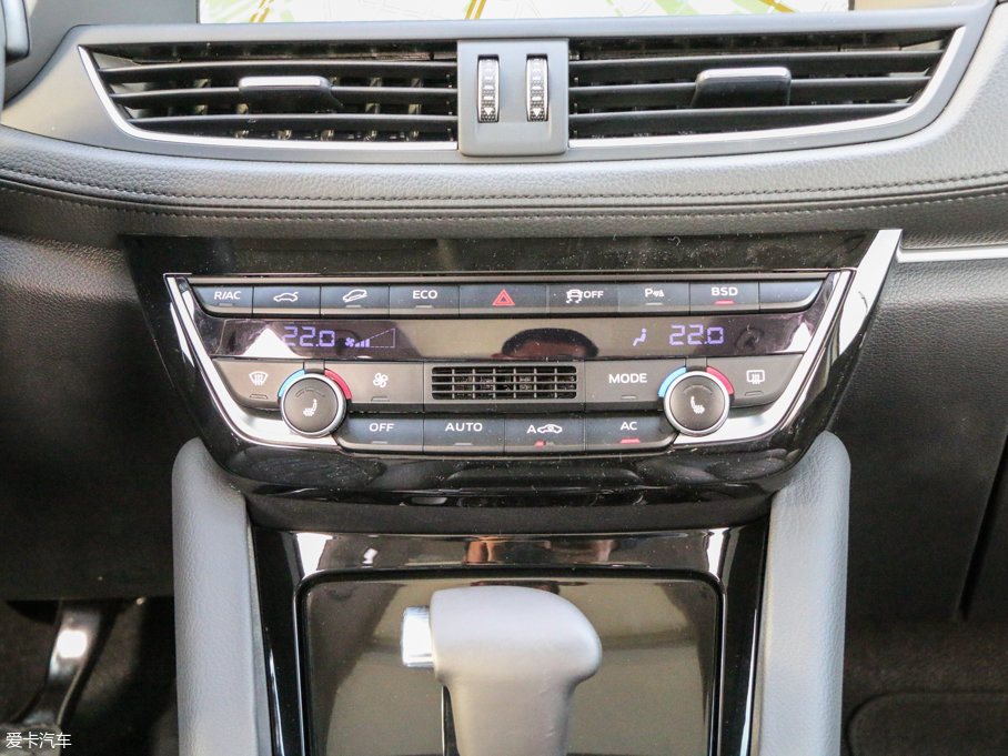 2016BX7 28TGDI (q)A 7