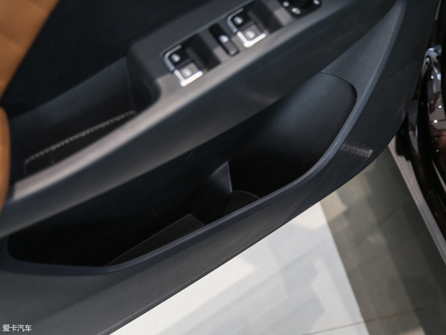 2016BX7 28TGDI (q)Ş 7